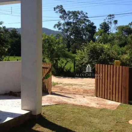 Buy this 2 bed house on Servidão Antenor de Souza Conceição in São João do Rio Vermelho, Florianópolis - SC
