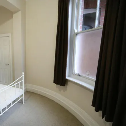 Image 6 - The Moorlands, Moorland Road, Cardiff, CF24 2LX, United Kingdom - Room for rent