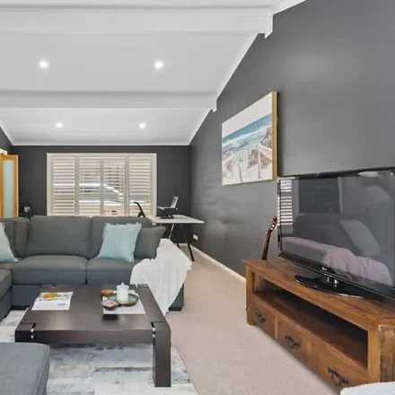 Image 2 - Austinmer, Gilchrist Street, Austinmer NSW 2515, Australia - House for rent