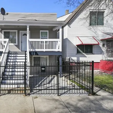 Image 1 - 7022 South Hermitage Avenue, Chicago, IL 60636, USA - House for sale