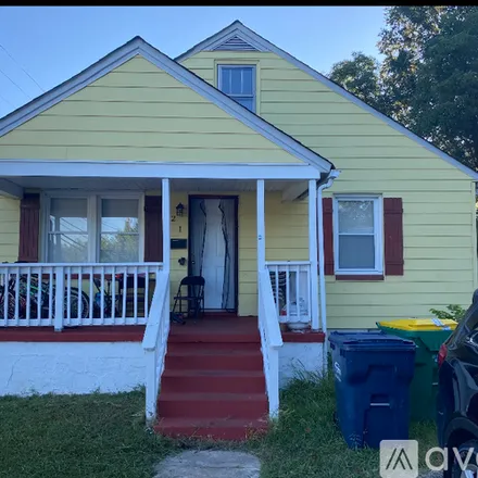 Rent this 4 bed house on 321 S 19th Ave