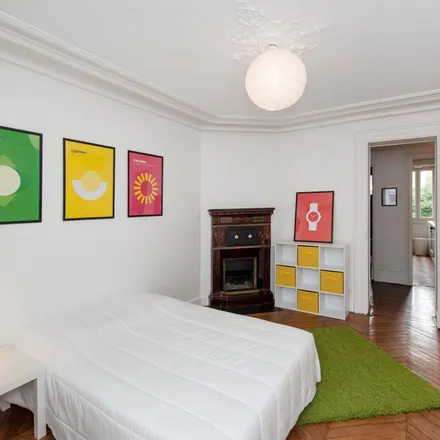 Rent this 5 bed apartment on 21 bis Rue Singer in 75016 Paris, France