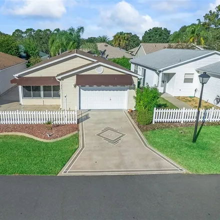 Buy this 2 bed house on 414 Hildalgo Drive in The Villages, FL 32162