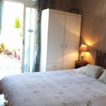 Rent this 1 bed apartment on 80350 Mers-les-Bains