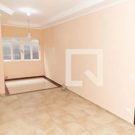 Rent this 2 bed house on Rua Cachoeira in Picanço, Guarulhos - SP