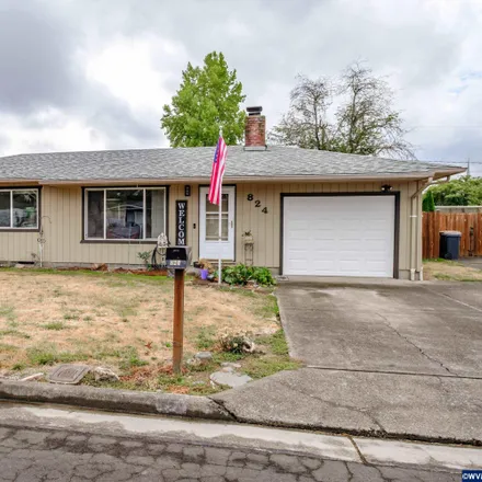 Buy this 3 bed house on 824 33rd Avenue Southeast in Albany, OR 97322