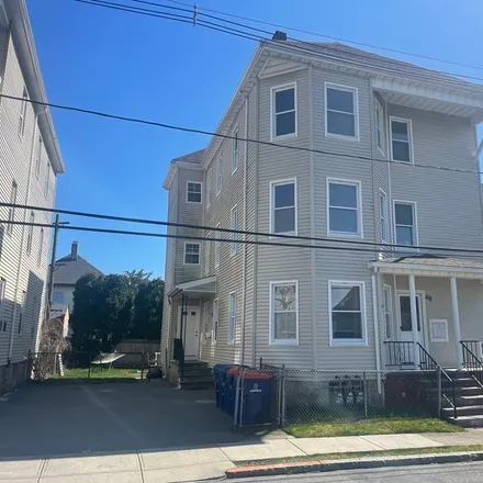 Image 2 - 48 Woodlawn St # 3, New Bedford MA 02744 - Apartment for rent