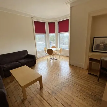 Rent this 3 bed apartment on The Little Theatre in Victoria Road, Central Waterfront