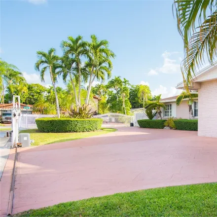Image 3 - 8250 Southwest 140th Avenue, Kendall Lakes, Miami-Dade County, FL 33183, USA - House for sale