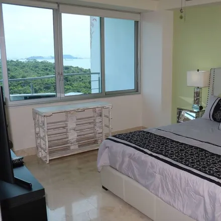 Rent this 2 bed apartment on Templo de la Ciudad de Panamá in Calle Rufina Alfaro, Corozal West