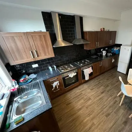 Rent this 5 bed room on 1-31 Stanmore Street in Leeds, LS4 2RS