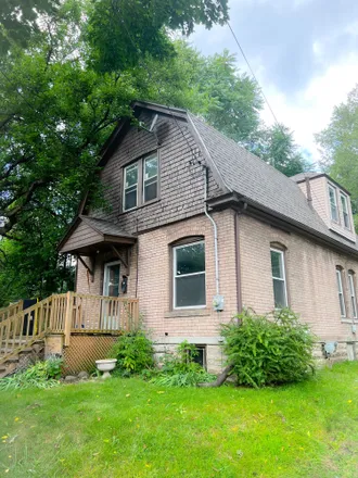 Buy this 3 bed house on 410 Randolph Street in Jackson, MI 49203