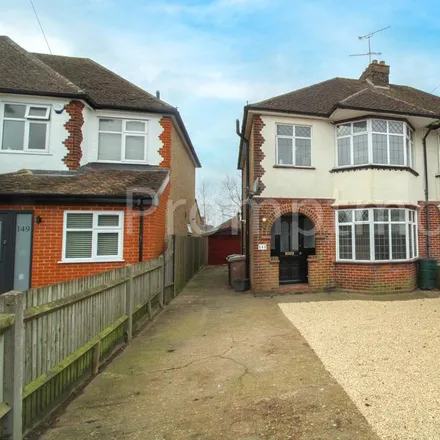 Rent this 3 bed duplex on A6 in Luton, LU3 2BD