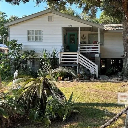 Buy this 3 bed house on 1270 Biloxi Avenue in Dauphin Island, AL 36528