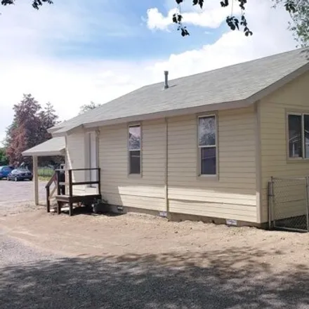 Buy this 3 bed house on 1558 Hope St in Klamath Falls, Oregon