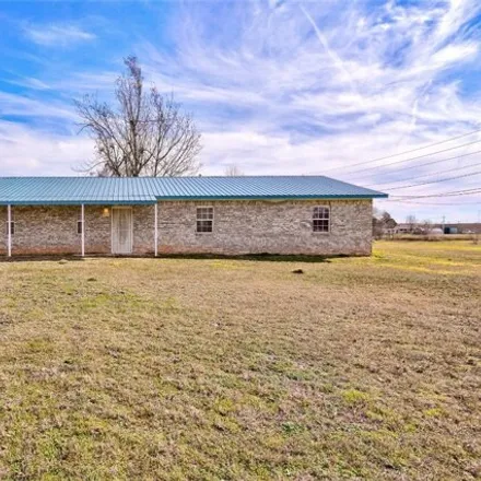 Image 1 - 342 North 9th Street, Chickasha, OK 73018, USA - House for sale