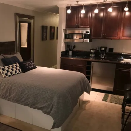 Rent this 1 bed apartment on Frisco