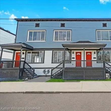 Rent this 3 bed townhouse on Newcenter Kingdom Hall of Jehovah's Witnesses in 1930 Marquette Avenue, Detroit