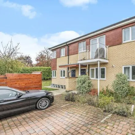 Buy this 2 bed apartment on 13-18 Cress Hill Place in Oxford, OX3 9EZ