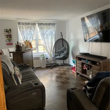 Rent this 2 bed apartment on 3363 Sedgwick Avenue in New York, NY 10463