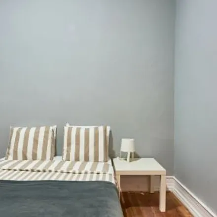 Rent this 4 bed room on Avenida Óscar Monteiro Torres 49 in Lisbon, Portugal