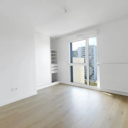 Image 5 - boreales, Rue Médéric, 92110 Clichy, France - Apartment for rent