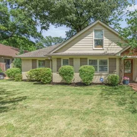 Buy this 4 bed house on 1408 Whiting Street in Memphis, TN 38117