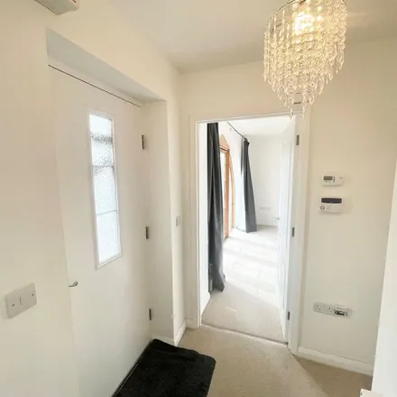 Rent this 1 bed apartment on 30;31;32;33;34;35;36;37 Lower Burlington Road in Bristol, BS20 7BP