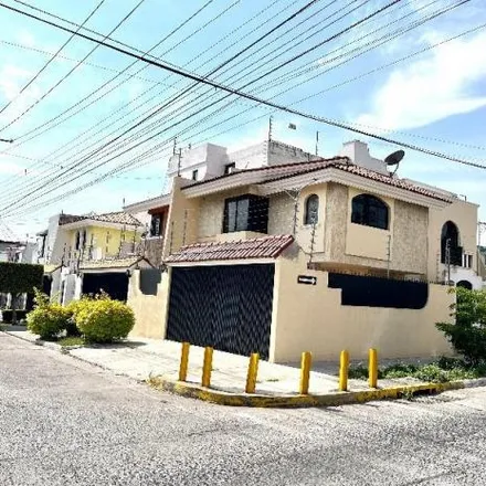 Image 1 - Calle Perla 3513, Loma Bonita Sur, 44560 Zapopan, JAL, Mexico - House for rent