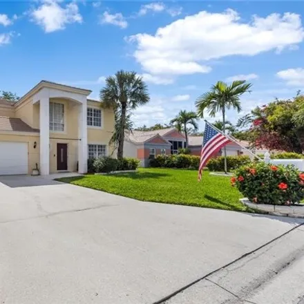 Buy this 3 bed house on 7160 Mill Pond Circle in Collier County, FL 34109