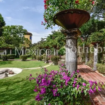 Buy this 12 bed house on Cerrada Tepopula in 62520 Tepoztlán, MOR
