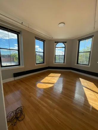 Rent this studio apartment on 3 Central Sq