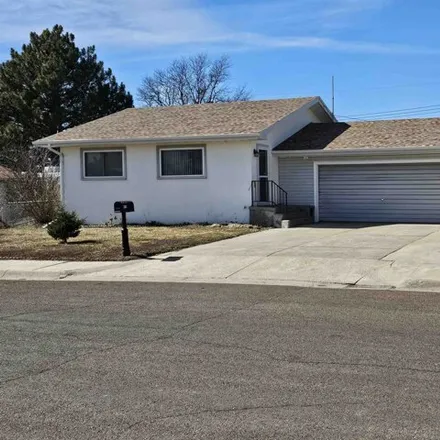 Buy this 2 bed house on 466 Platteview Drive in Ogallala, NE 69153