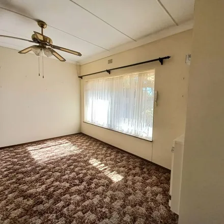 Rent this 3 bed apartment on unnamed road in Risidale, Johannesburg