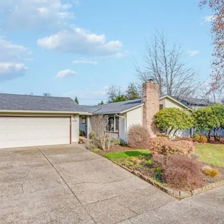 Buy this 4 bed house on 1248 Northwest Baker Creek Road in McMinnville, OR 97128