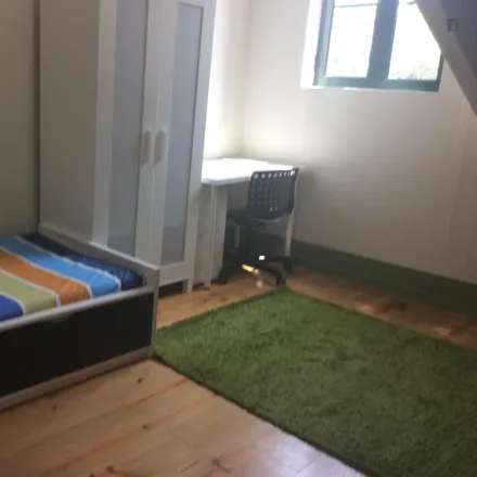 Rent this 1studio room on Ordem dos Médicos in Rua de Delfim Maia, 4249-004 Porto