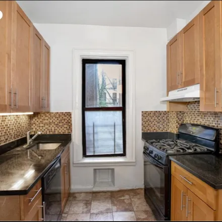Image 6 - 411 Saint Johns Place, New York, NY 11238, USA - Apartment for rent