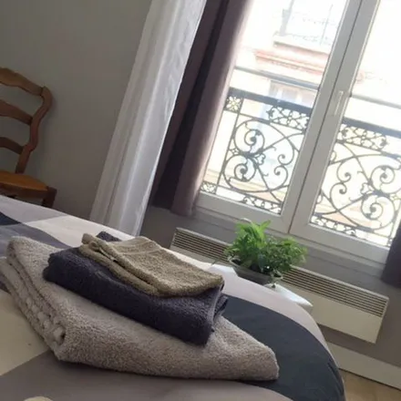 Image 2 - 15 Rue Montbauron, 78000 Versailles, France - Apartment for rent