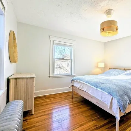 Rent this 2 bed condo on 21 Ericsson Street in Cambridge, MA 20478