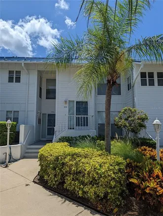 Buy this 2 bed condo on 904 Sandpiper Circle in Bradenton, FL 34209