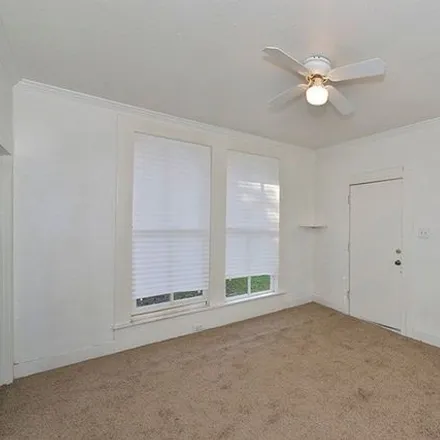 Image 4 - 113 South Olive Street, San Antonio, TX 78203, USA - Duplex for rent