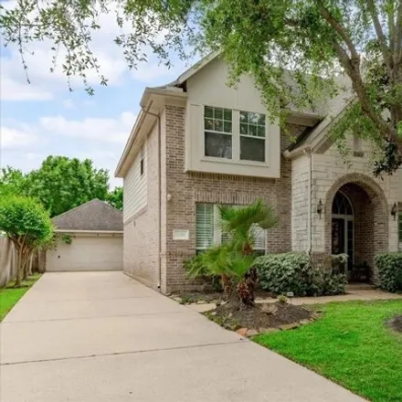 Buy this 5 bed house on 12308 Evening Bay Drive in Pearland, TX 77584