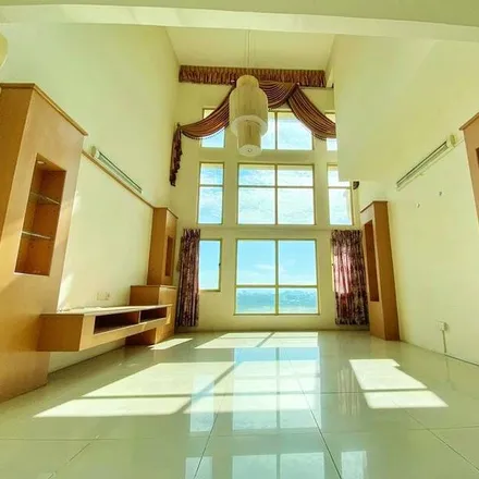 Rent this 4 bed apartment on East Lake Residence in Persiaran Serdang Perdana, Serdang Perdana