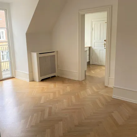 Rent this 5 bed apartment on Ove Rodes Plads 1 in 2100 København Ø, Denmark
