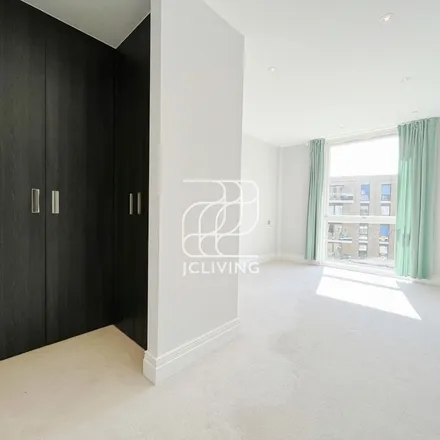 Image 7 - Hamond Court, Seven Kings Way, London, KT2 5AA, United Kingdom - Apartment for rent