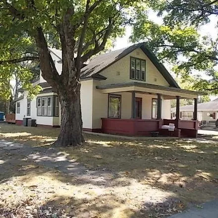 Image 2 - 1003 Cherokee Avenue, Seneca, Newton County, MO 64865, USA - House for sale