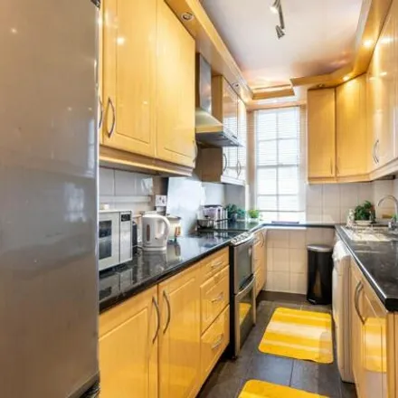 Image 1 - Princess Court, Queensway, London, W2 4QH, United Kingdom - Apartment for sale