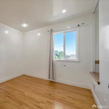 Image 8 - 2025 Keith Street, San Francisco, CA 94188, USA - House for sale