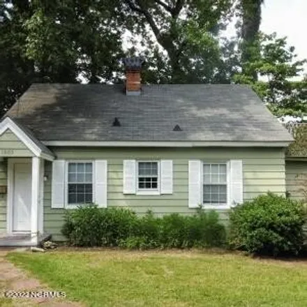 Rent this 3 bed house on 1004 East 3rd Street in Greenville, NC 27858