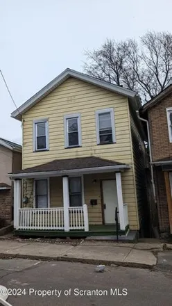 Buy this 4 bed house on 226 North Bromley Avenue in Hyde Park, Scranton